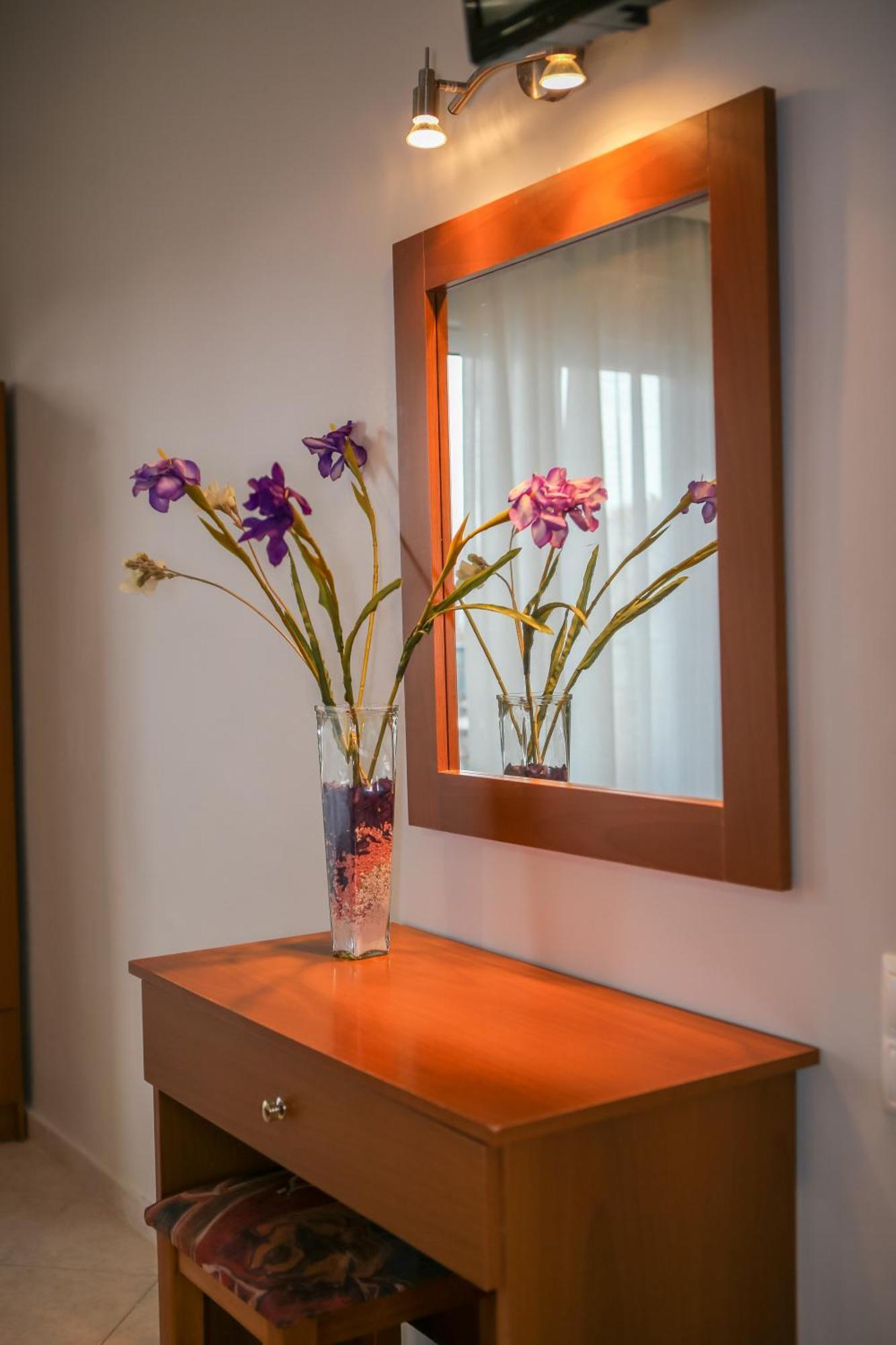 Athanasia Inn Nea Vrasna Ngoại thất bức ảnh